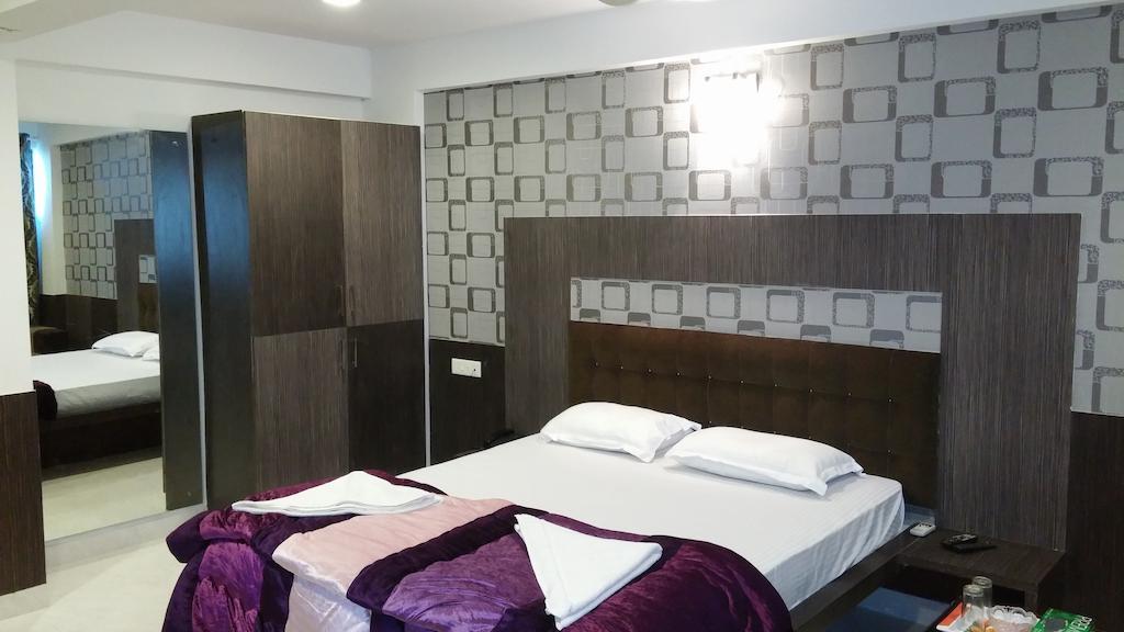 Capital Residency Hotel Bangalore Eksteriør billede