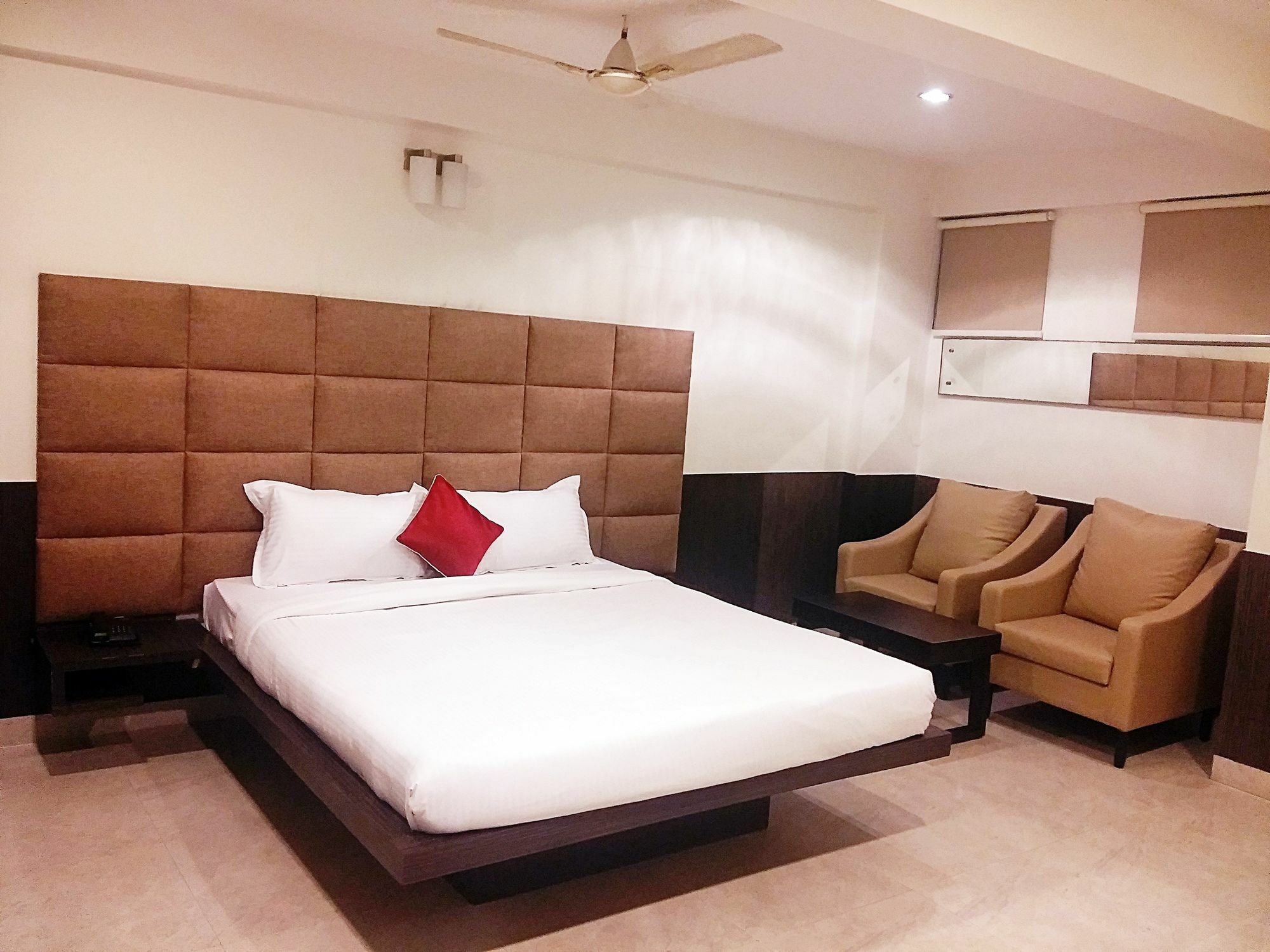 Capital Residency Hotel Bangalore Eksteriør billede