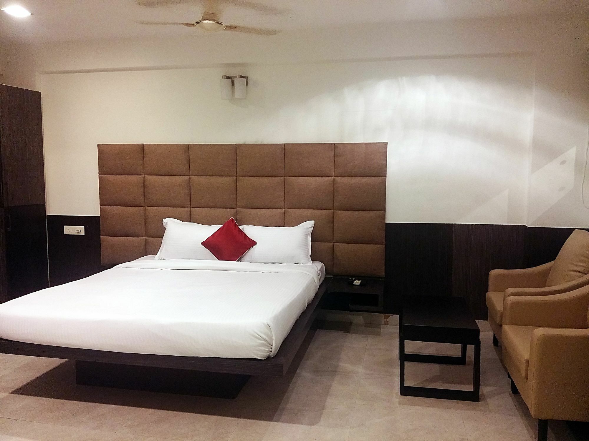 Capital Residency Hotel Bangalore Eksteriør billede